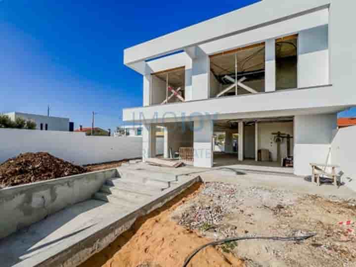 Casa para venda em São Domingos De Rana