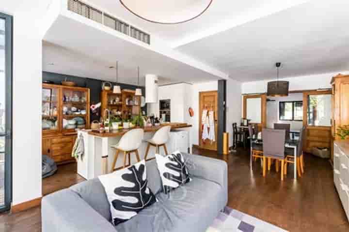House for sale in Campolide