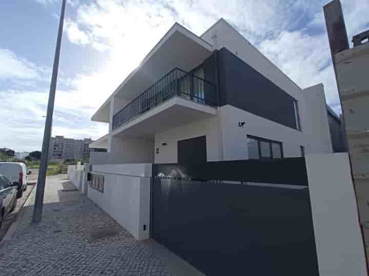 House for sale in Tavarede