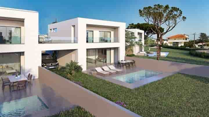 House for sale in Quarteira