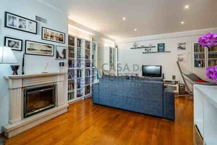 Apartment for sale in Mafamude