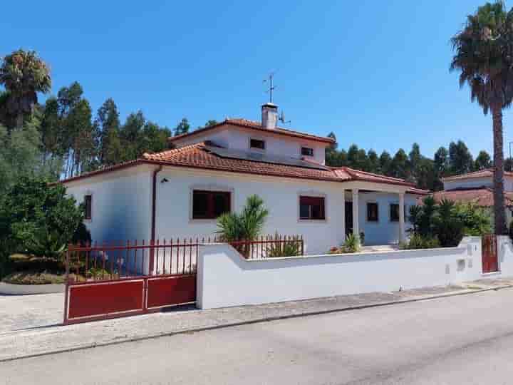 Casa en venta en Coimbrão