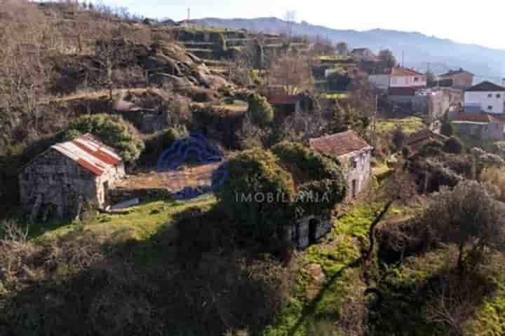 Haus zum Verkauf in Bustelo, de Carneiro e de Carvalho de Rei