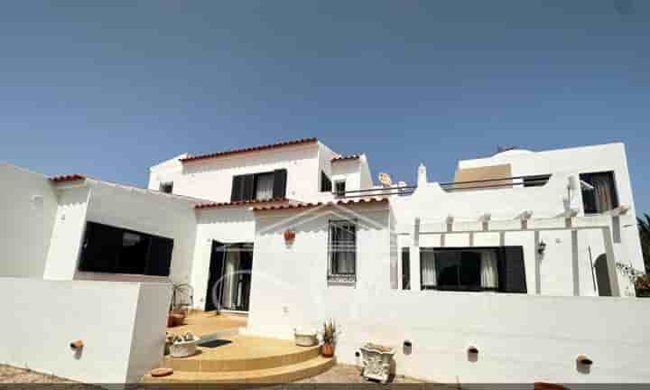 House for sale in Ferragudo