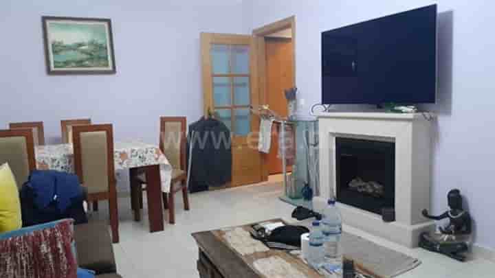 Apartment for sale in Charneca De Caparica