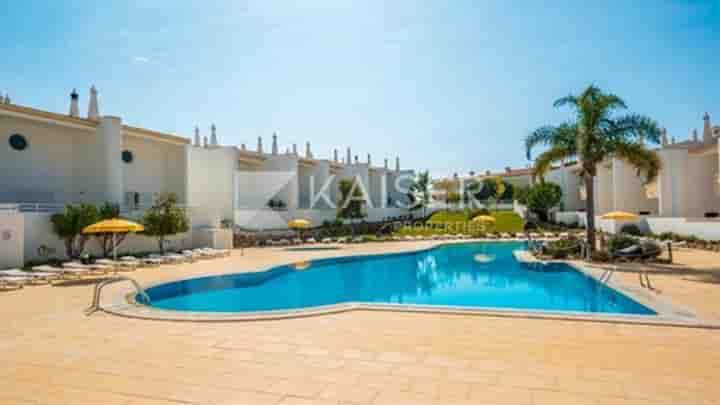 Casa para venda em Albufeira (Olhos de Água)