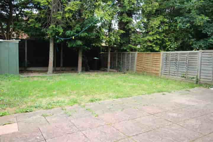 House for sale in Yewtree Close‚  Harrow‚ HA2