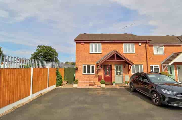 House for sale in Tabbs Gardens‚  Kidderminster‚ DY10