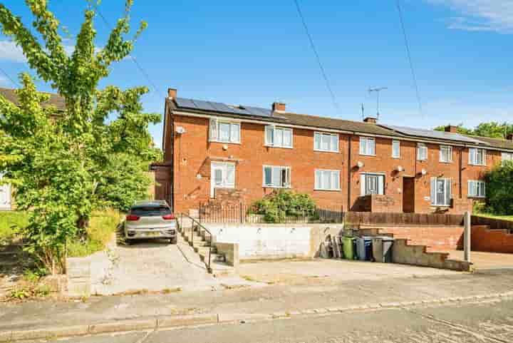 House for sale in Colne Road‚  High Wycombe‚ HP13