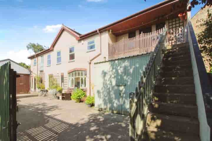 House for sale in Meadowhall Road‚  Rotherham‚ S61