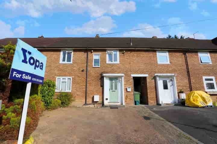 Casa in vendita a Laburnum Way‚  Bromley‚ BR2