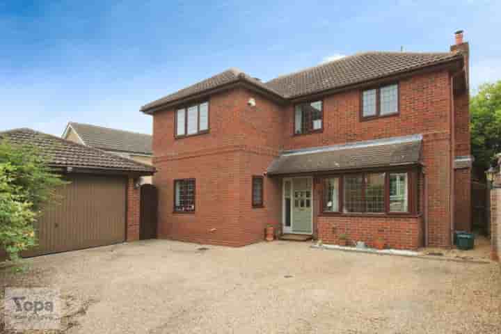 House for sale in Centaury Close‚  Colchester‚ CO3