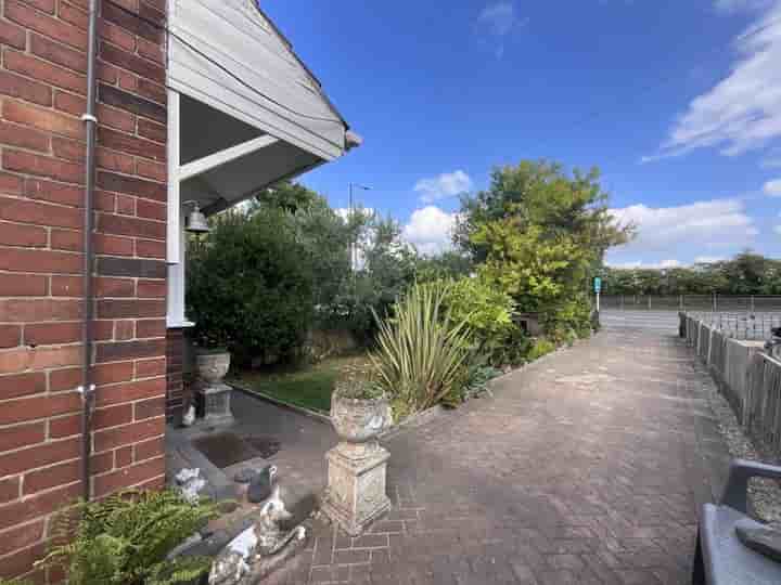 House for sale in York Road‚  Doncaster‚ DN5