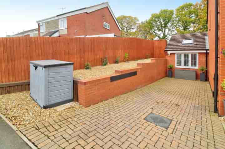 House for sale in Brooklands Drive‚  Kidderminster‚ DY11