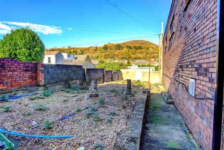 House for sale in New Road‚  Neath‚ SA10