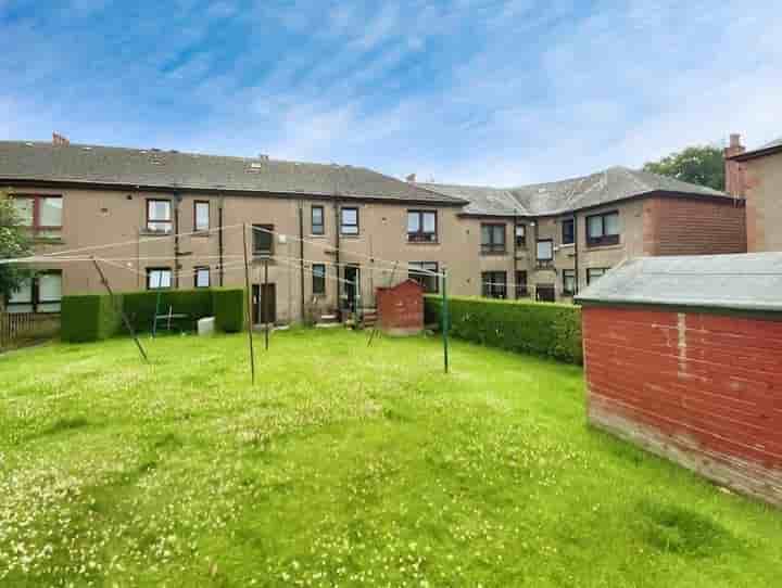 Apartamento para venda em Damshot Road‚  Glasgow‚ G53