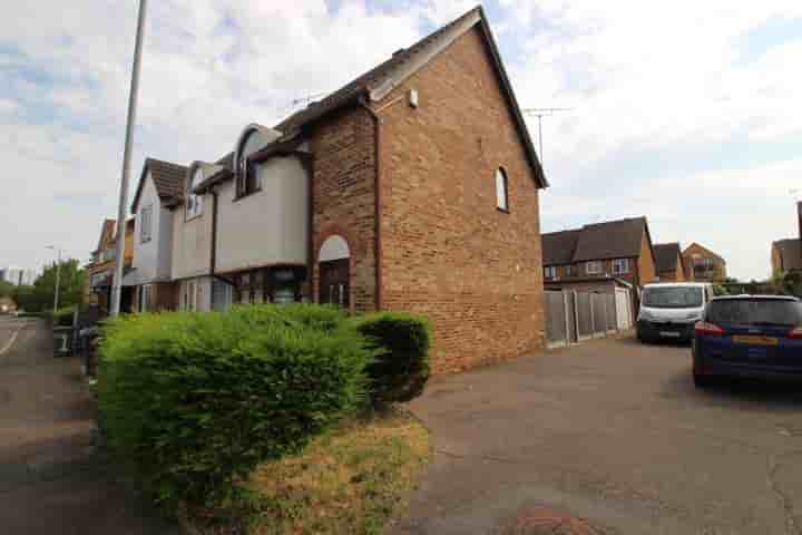 House for sale in Argent Street‚  Grays‚ RM17