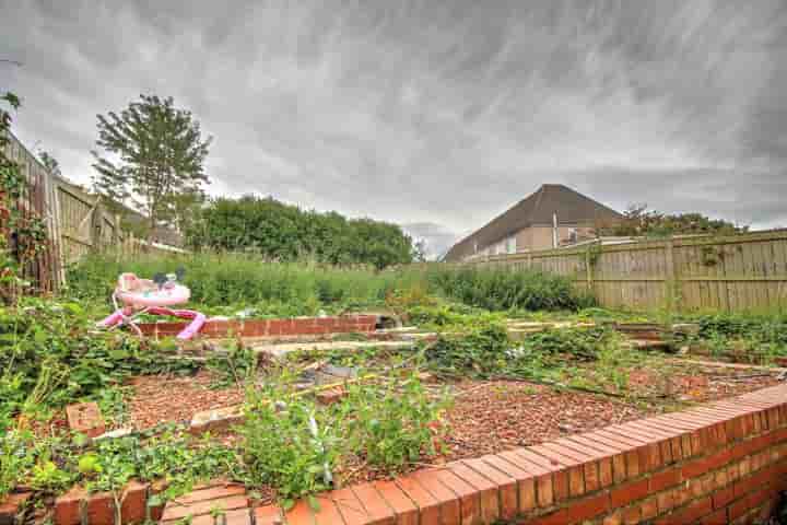 Casa para venda em Newburn Road‚  Newcastle Upon Tyne‚ NE15