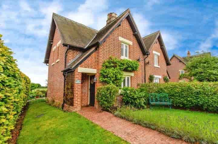 House for sale in Snowdon Road‚  Wolverhampton‚ WV6