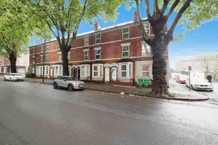 Casa para venda em Radford Boulevard‚  Nottingham‚ NG7