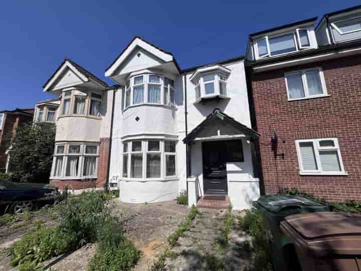 Casa para venda em Fladgate Road‚  London‚ E11