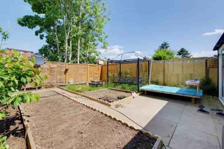 House for sale in Hydefield Close‚  London‚ N21