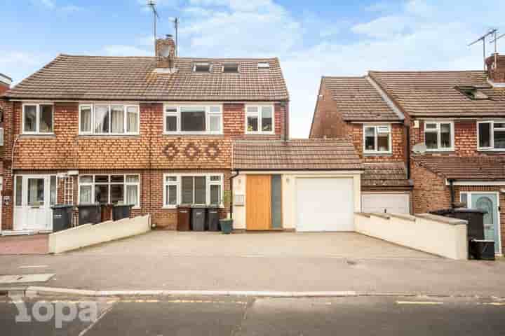 House for sale in Ediva Road‚  Gravesend‚ DA13