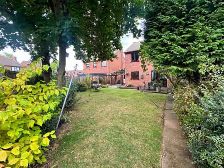 House for sale in Fielding Close‚  Atherstone‚ CV9