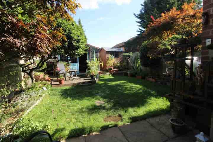 House for sale in Delafield Drive‚  Reading‚ RG31