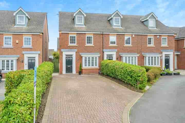 House for sale in Fremont Place‚  Warrington‚ WA5