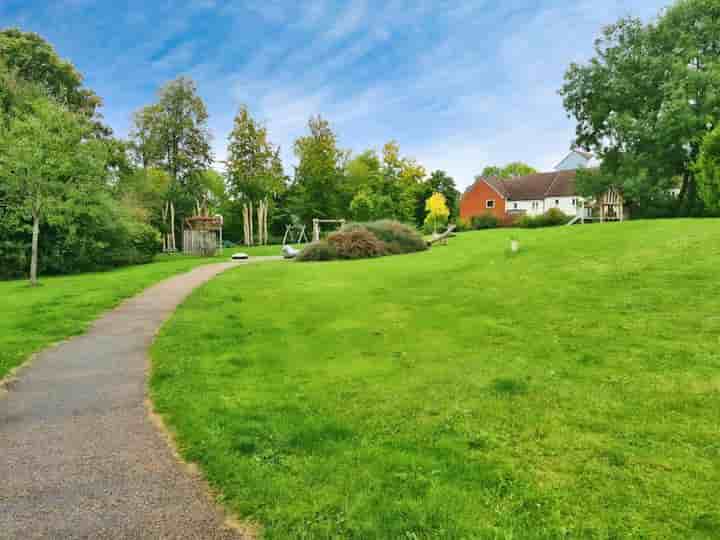 Casa para venda em Turneys Drive‚  Milton Keynes‚ MK12