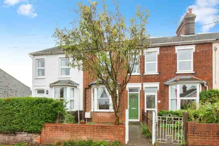 Casa para venda em Westley Road‚  Bury St. Edmunds‚ IP33