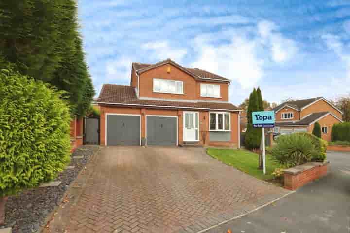 Casa en venta en Longwood Road‚  Wakefield‚ WF3