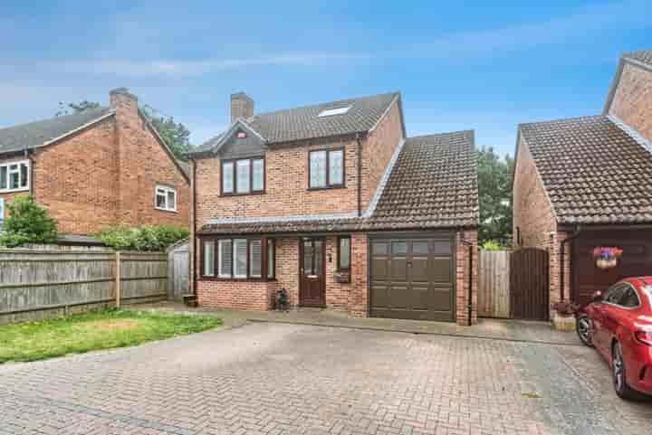 House for sale in Grassmead‚  Thatcham‚ RG19