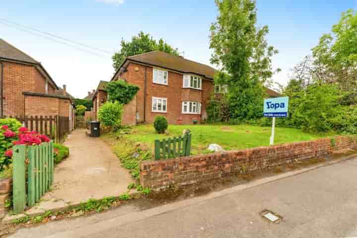 Casa para venda em Hill Lane‚  Ruislip‚ HA4