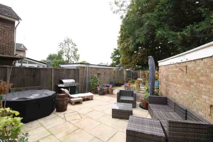 House for sale in Briars Close‚  Reading‚ RG8