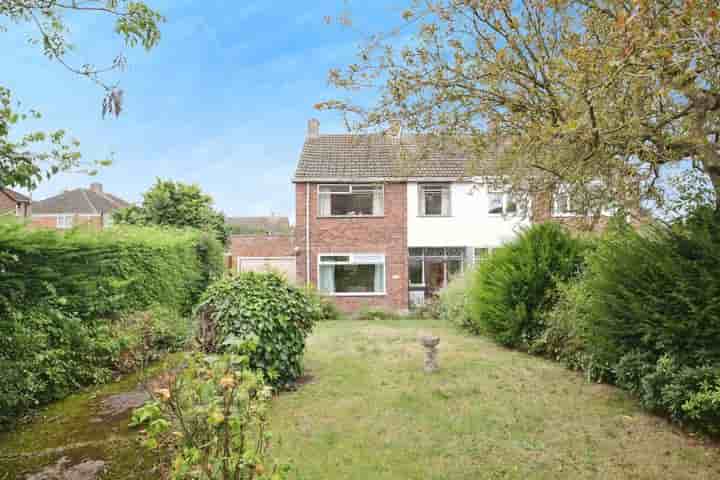 House for sale in Hassall Close‚  Leamington Spa‚ CV33