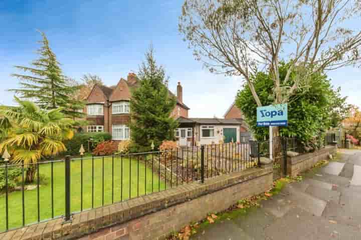 Casa para venda em Clayton Road‚  Newcastle‚ ST5