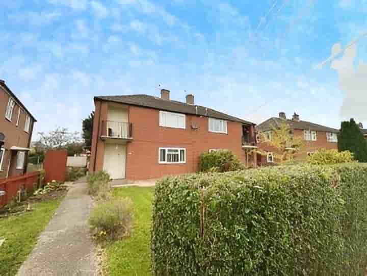 Apartment for sale in Swarcliffe Drive‚  Leeds‚ LS14