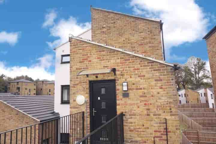 House for sale in Princess Mary Avenue‚  Chatham‚ ME4