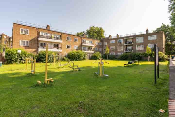 Wohnung zum Verkauf in Shacklewell Road‚  London‚ N16