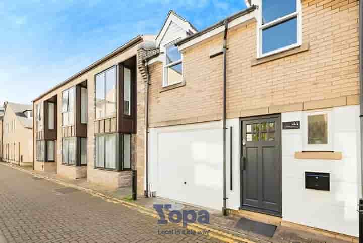 House for sale in Cambridge Place‚  Cambridge‚ CB2