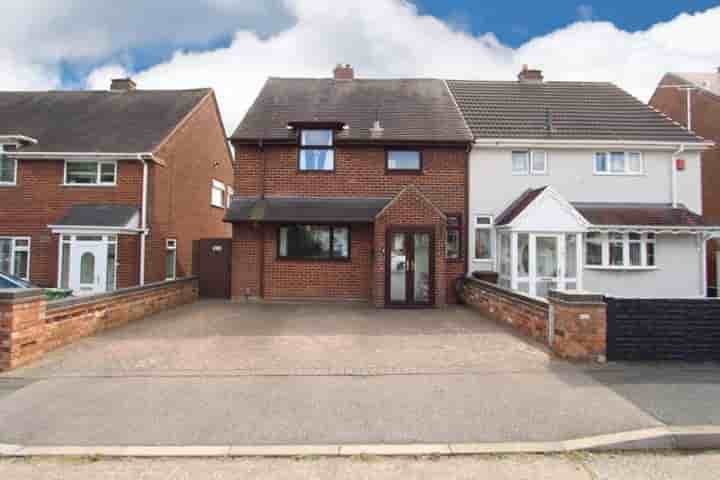 Casa en venta en St. Davids Place‚  Walsall‚ WS3