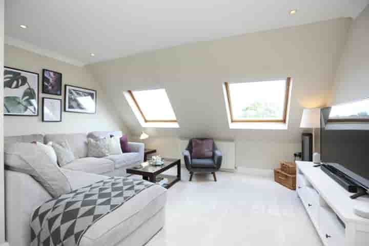 Apartment for sale in Stanley Road‚  Bromley‚ BR2