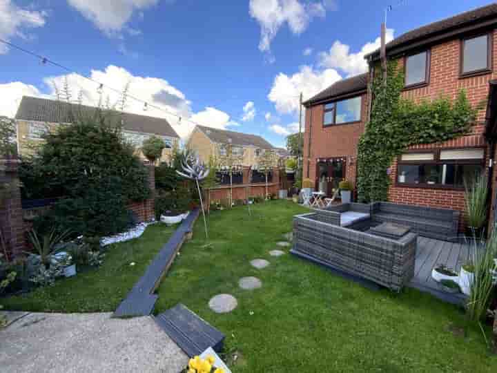 House for sale in Churchill Avenue‚  Cottingham‚ HU16