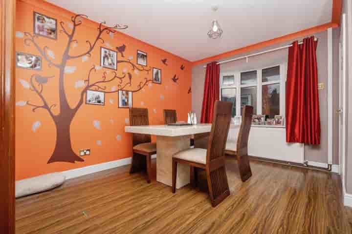 Casa para venda em Alexandra Crescent‚  West Bromwich‚ B71