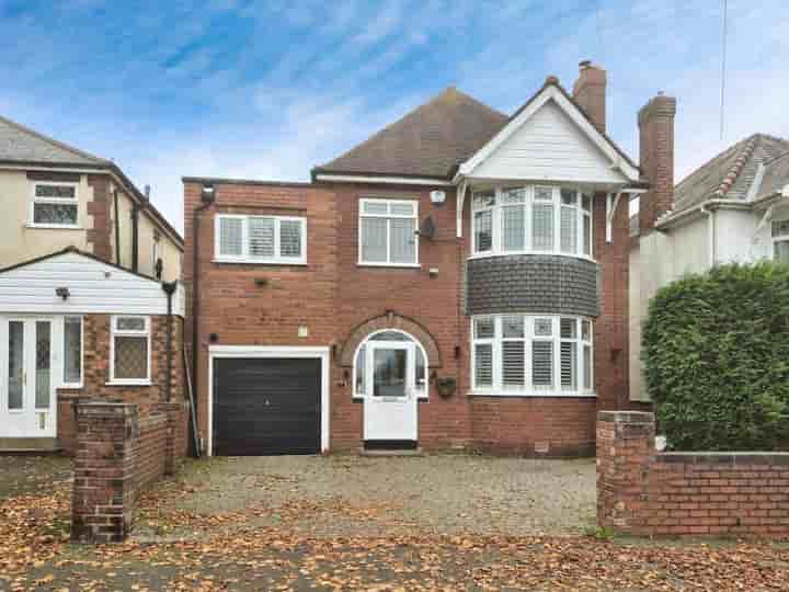 House for sale in Olive Hill Road‚  Halesowen‚ B62