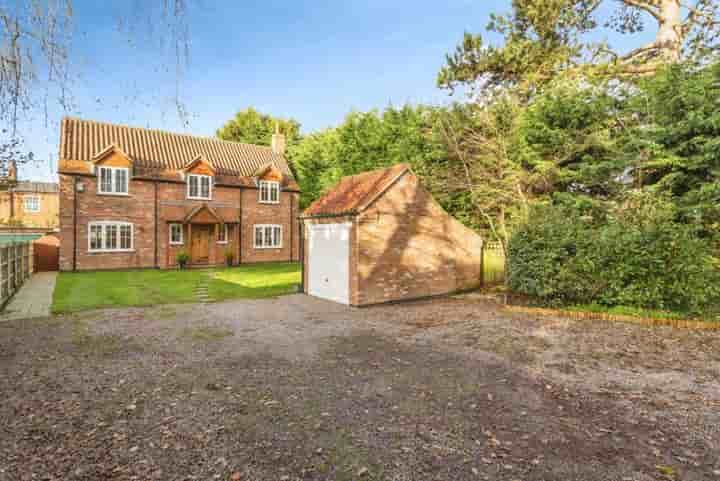 House for sale in Main Street‚  Newark‚ NG24