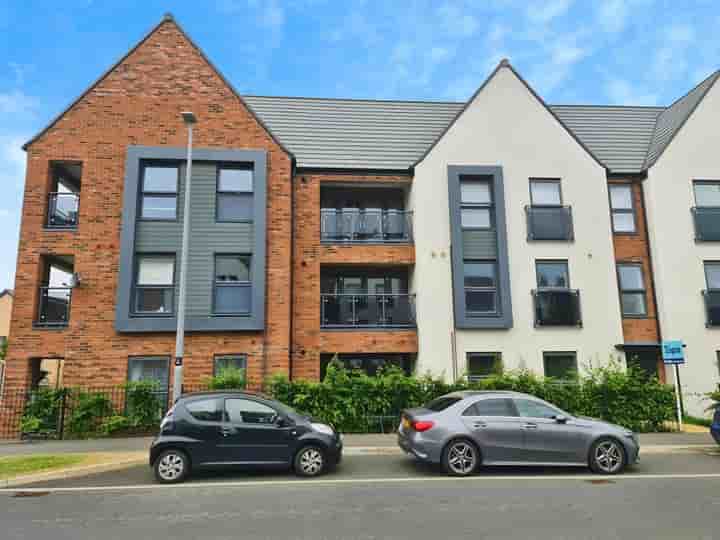 Apartment for sale in Harris Way‚  Milton Keynes‚ MK17