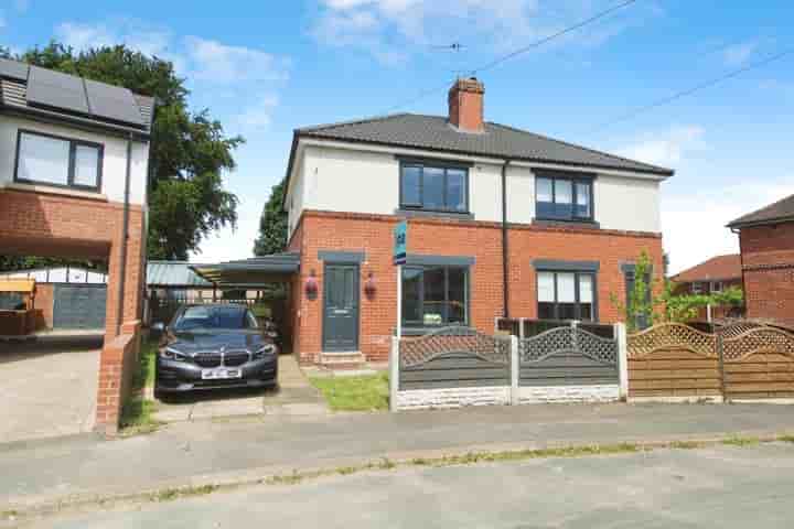 House for sale in Coronation Street‚  Wakefield‚ WF2